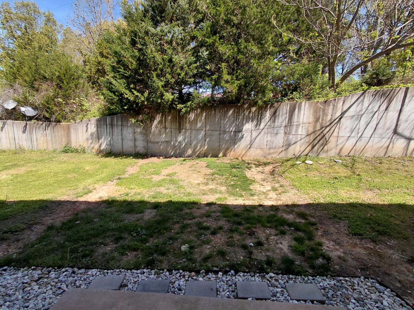 Waynesville Apartment: 20305 Skyview Drive