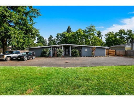 Spanaway 1bdr 1bath w/ off street park & short distance to Spanaway Lake