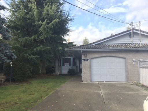 2bdr 2bath duplex Mid Tacoma w/ one car garage – photo 1