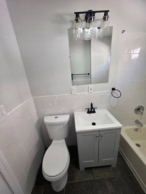 372 Mansion St. - Apt. 2W, Poughkeepsie, NY 12601