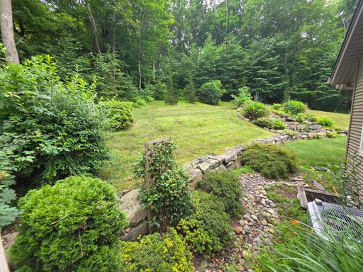 3 Laura Court, Poughquag, NY 12570