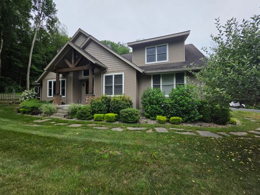 3 Laura Court, Poughquag, NY 12570