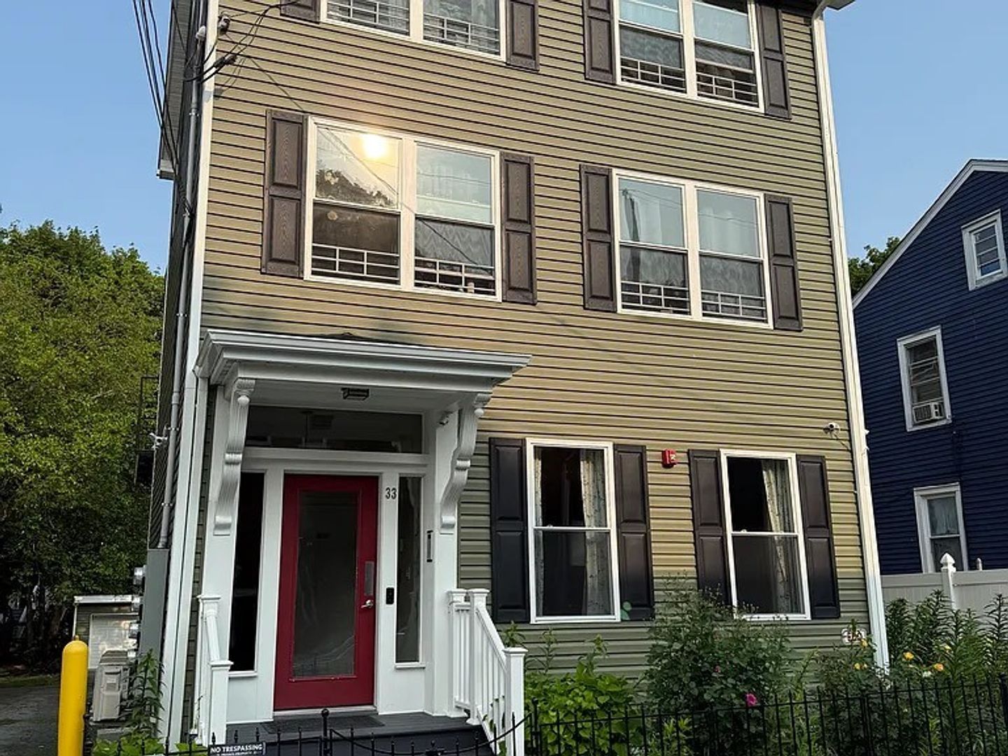 Poughkeepsie House: 33 Conklin St. Apt. 1