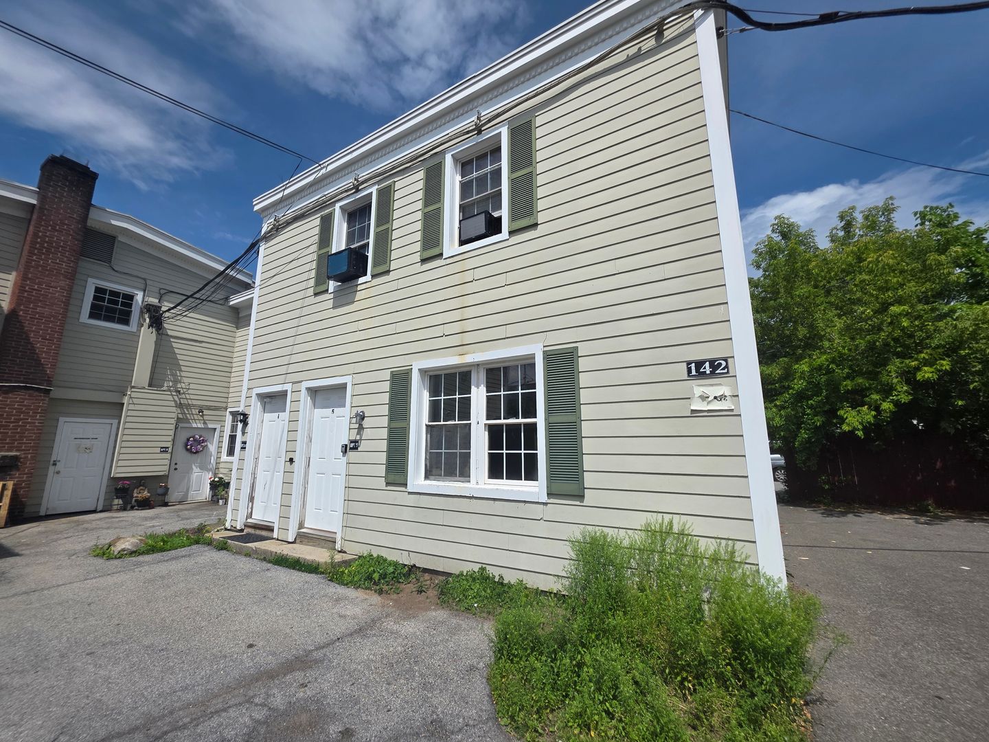 Millbrook Apartment: 3288 Franklin Ave.