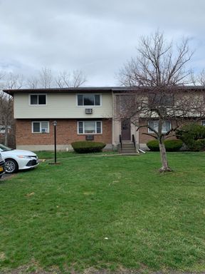 903 Parr Meadow Dr, Newburgh, NY 12550