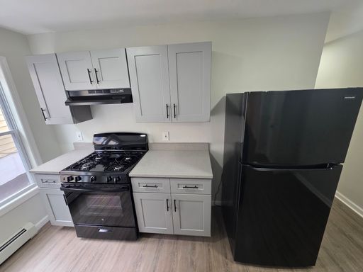 372 Mansion St. - Apt. 2E, Poughkeepsie, NY 12601