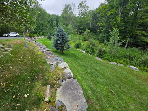 3 Laura Court, Poughquag, NY 12570