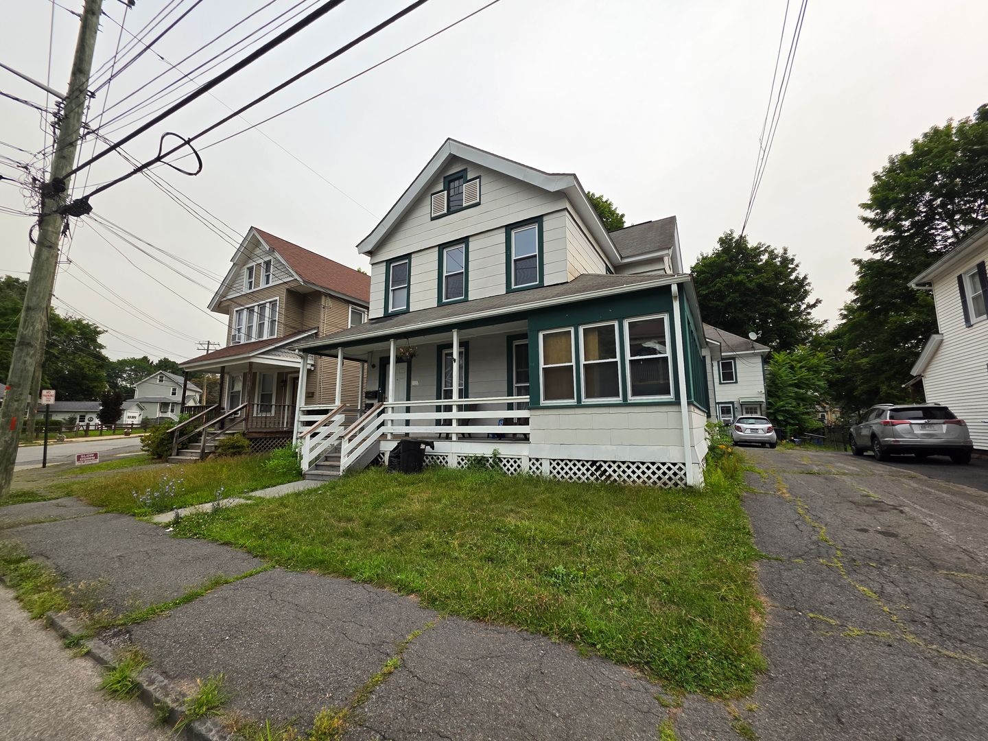 Port Jervis Apartment: 83 Hudson Street
