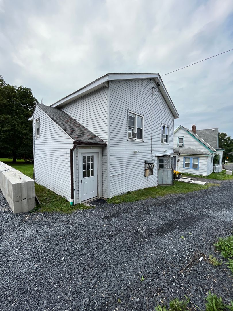 New Windsor Apartment: 122-128 Mount Airy Road