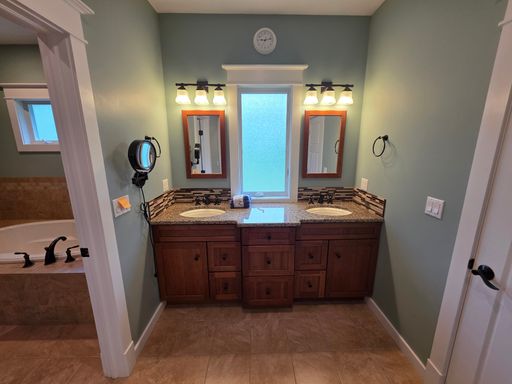 3 Laura Court, Poughquag, NY 12570