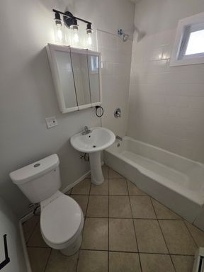 372 Mansion St. - Apt. 1W, Poughkeepsie, NY 12601