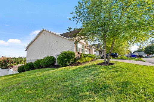 6334 Sky Song Ln, Knoxville, TN 37914