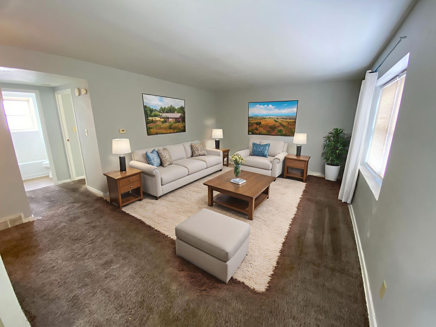 Davenport Apartment: 1203 E 11th Street