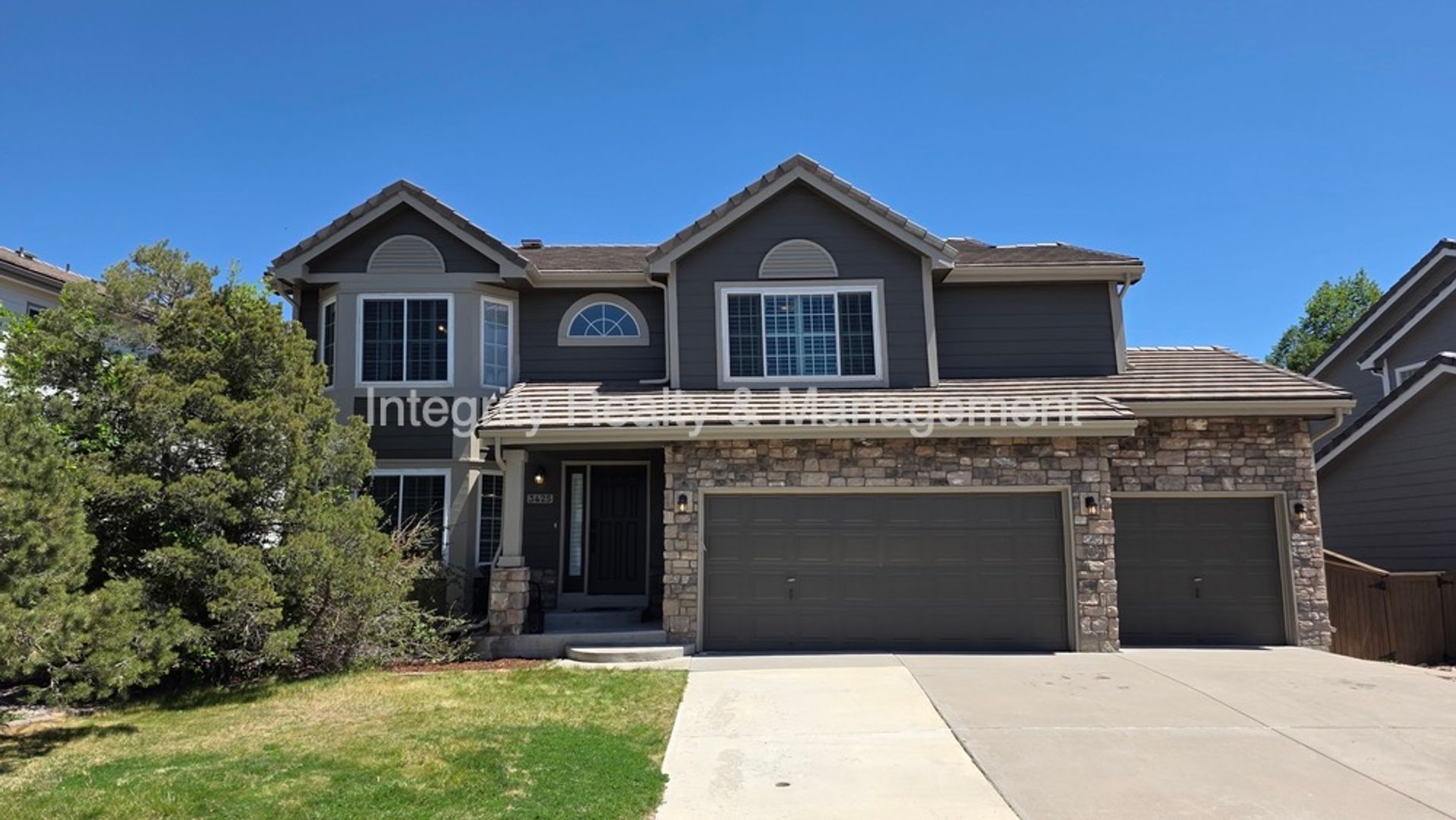 Highlands Ranch House: 3425 White Oak Ln