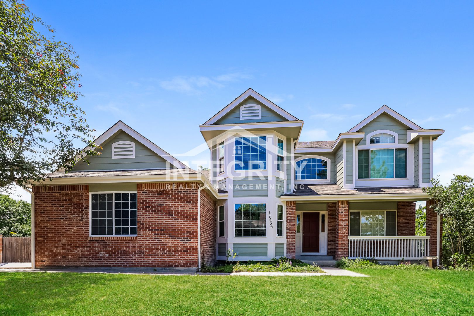 Parker House: 11536 Briarwood Ln