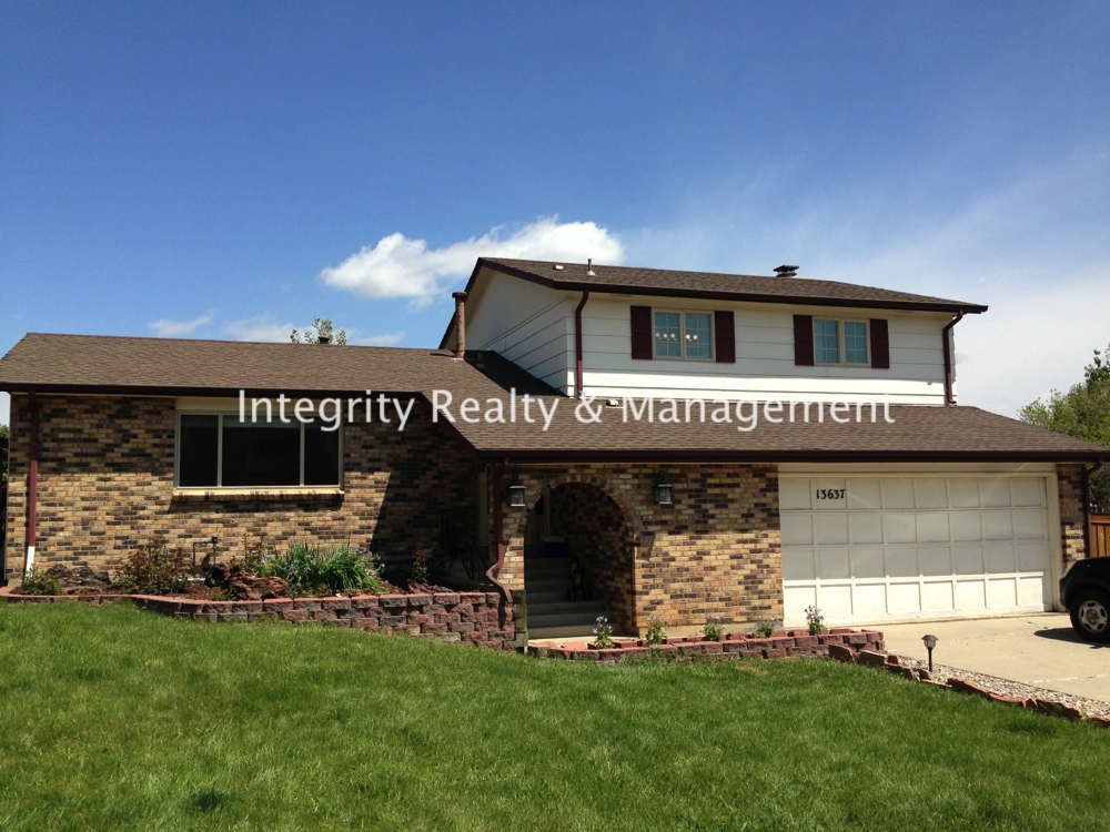 Lone Tree House: 13637 Pisces Ct