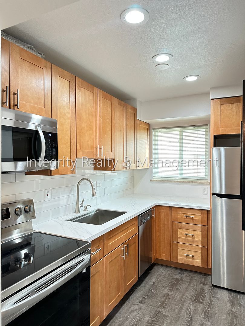 Denver Townhome: 231 E Iliff Ave