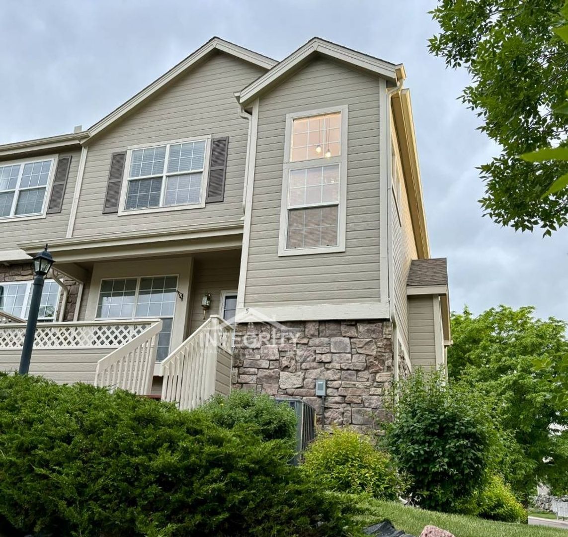 Littleton House: 312 W Jamison Pl Unit 5