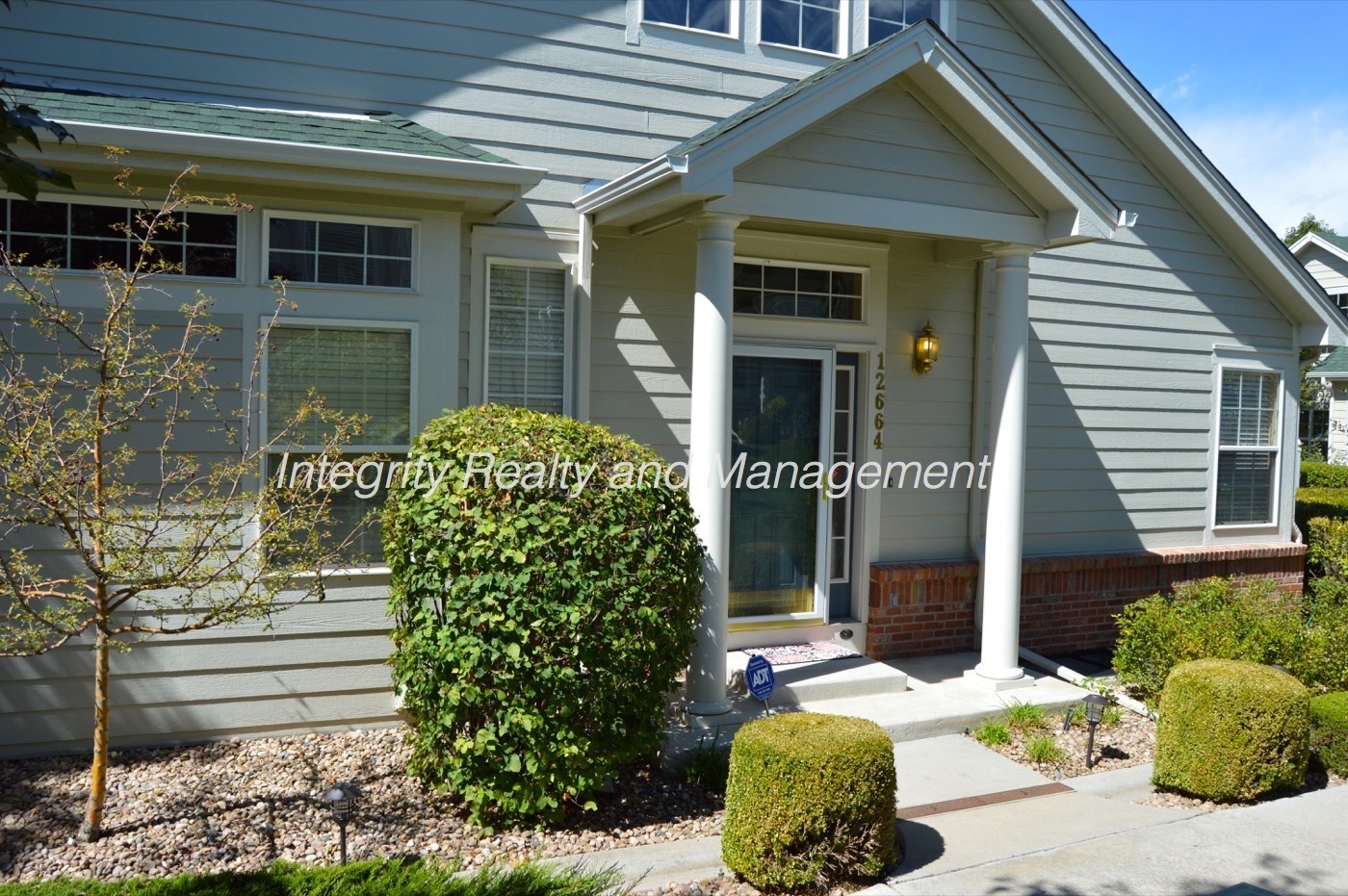 Aurora House: 12664 E Harvard Cir