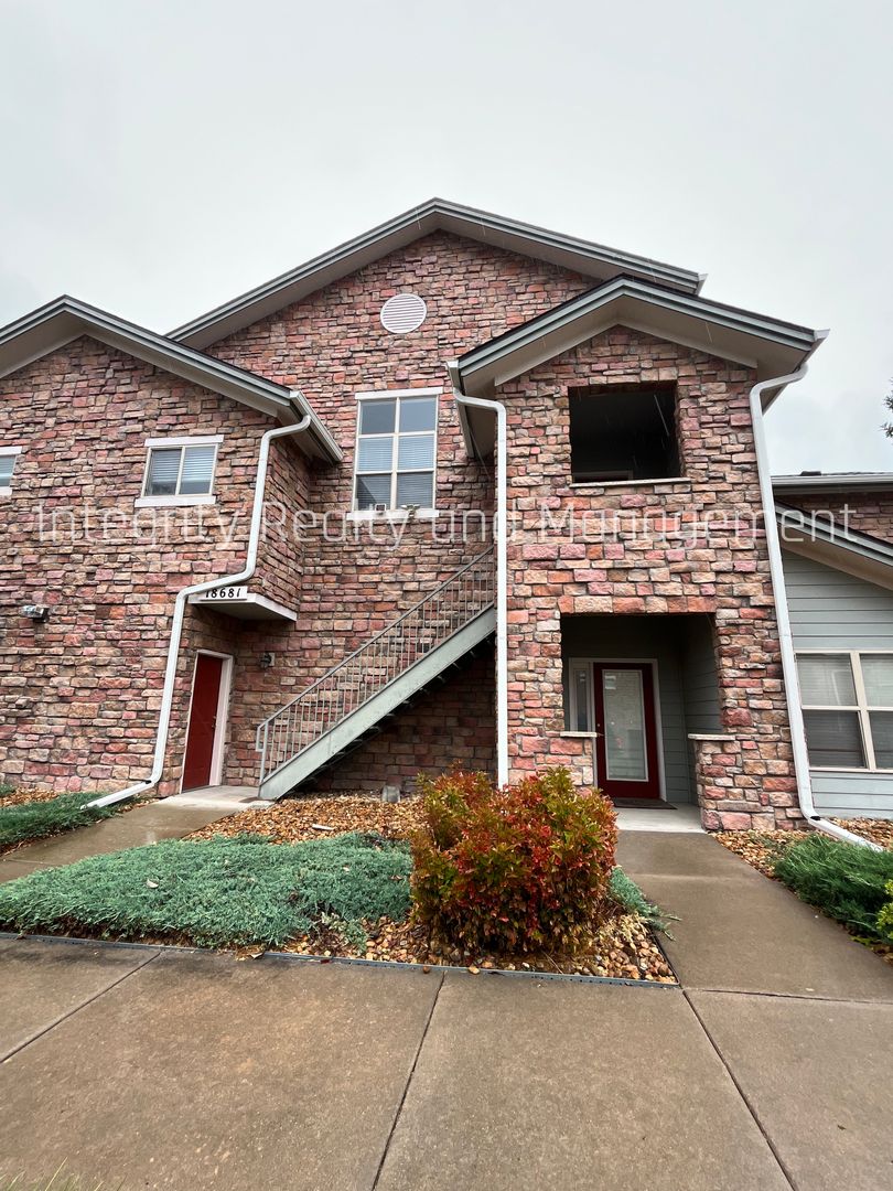 Aurora House: 18681 E Water Dr Unit C