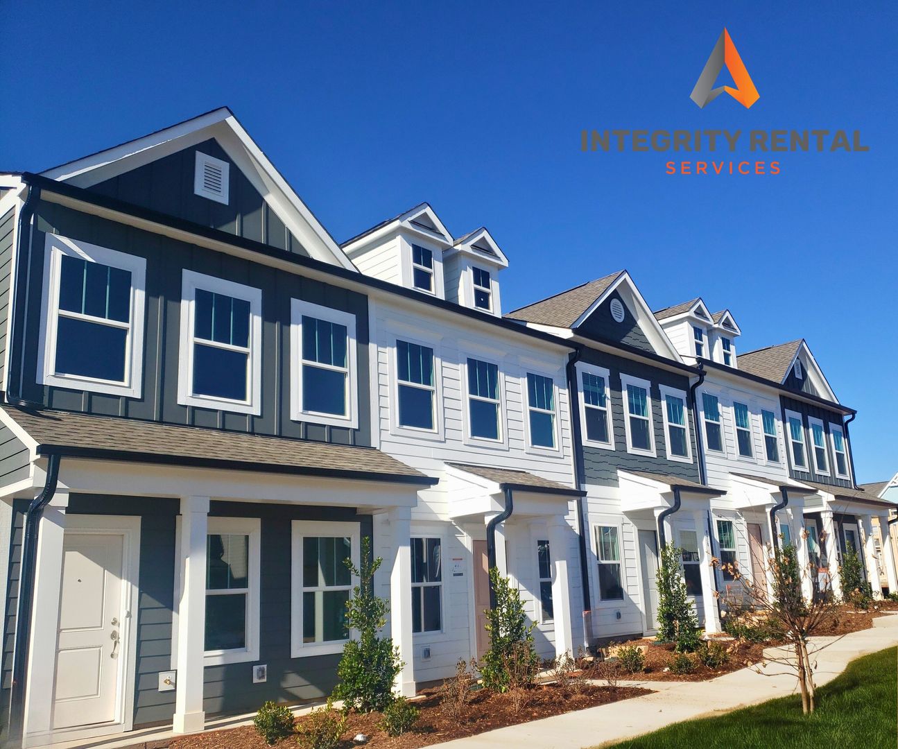 York Townhome: 978 Anchor Way