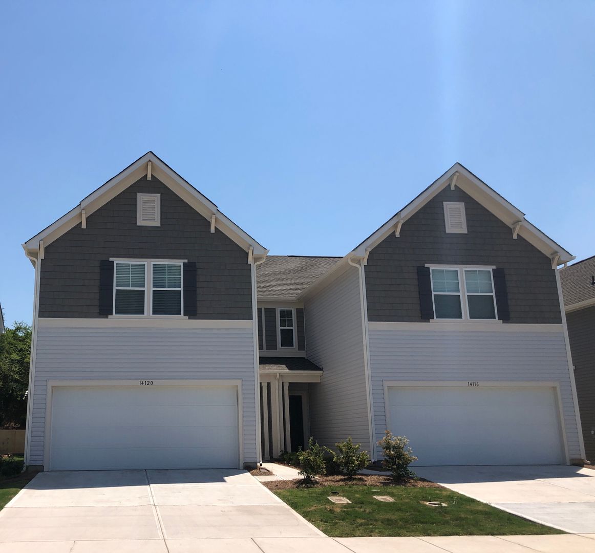 Midland House: 14079 Clayborn Street