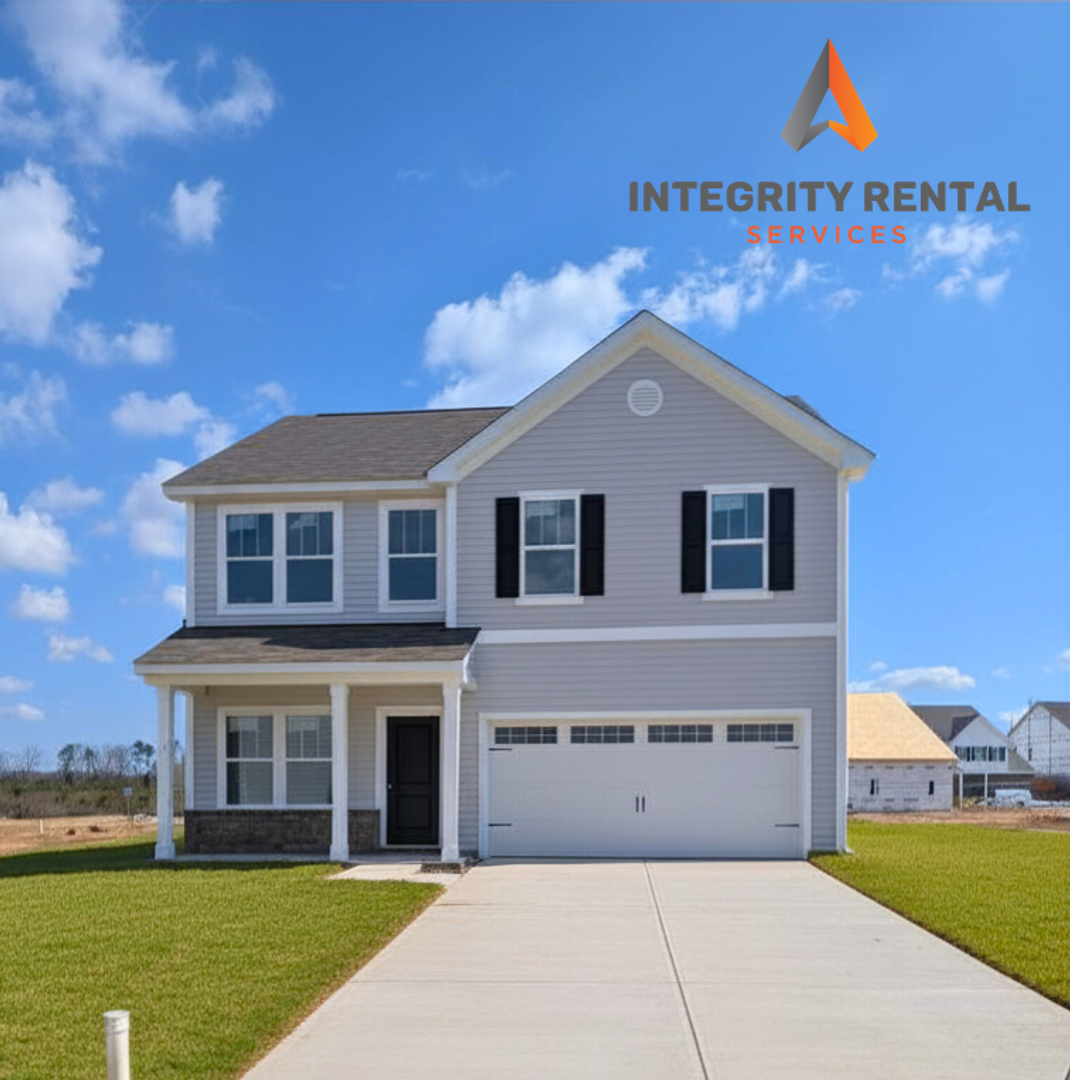 Locust House: 450 Babbling Brook Lane