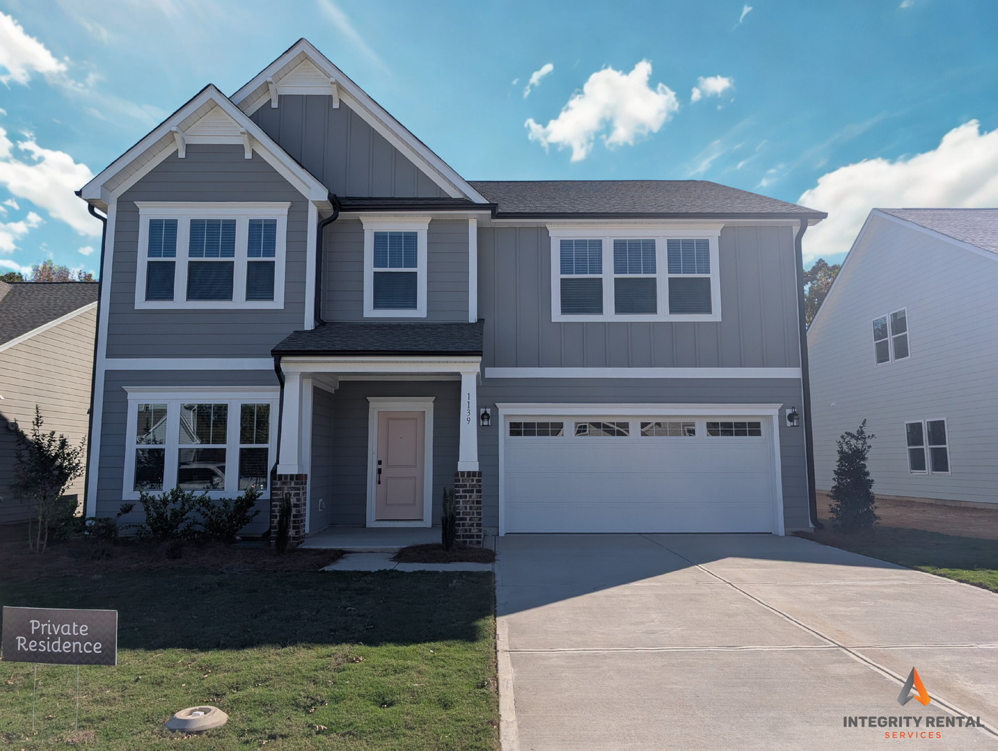 Monroe House: 1139 Links Crossing Drive