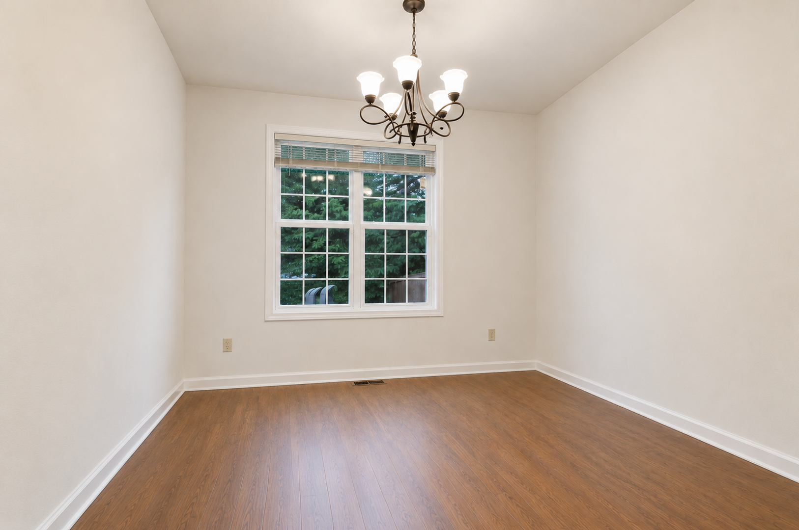 Sammamish Lu 10 of 12