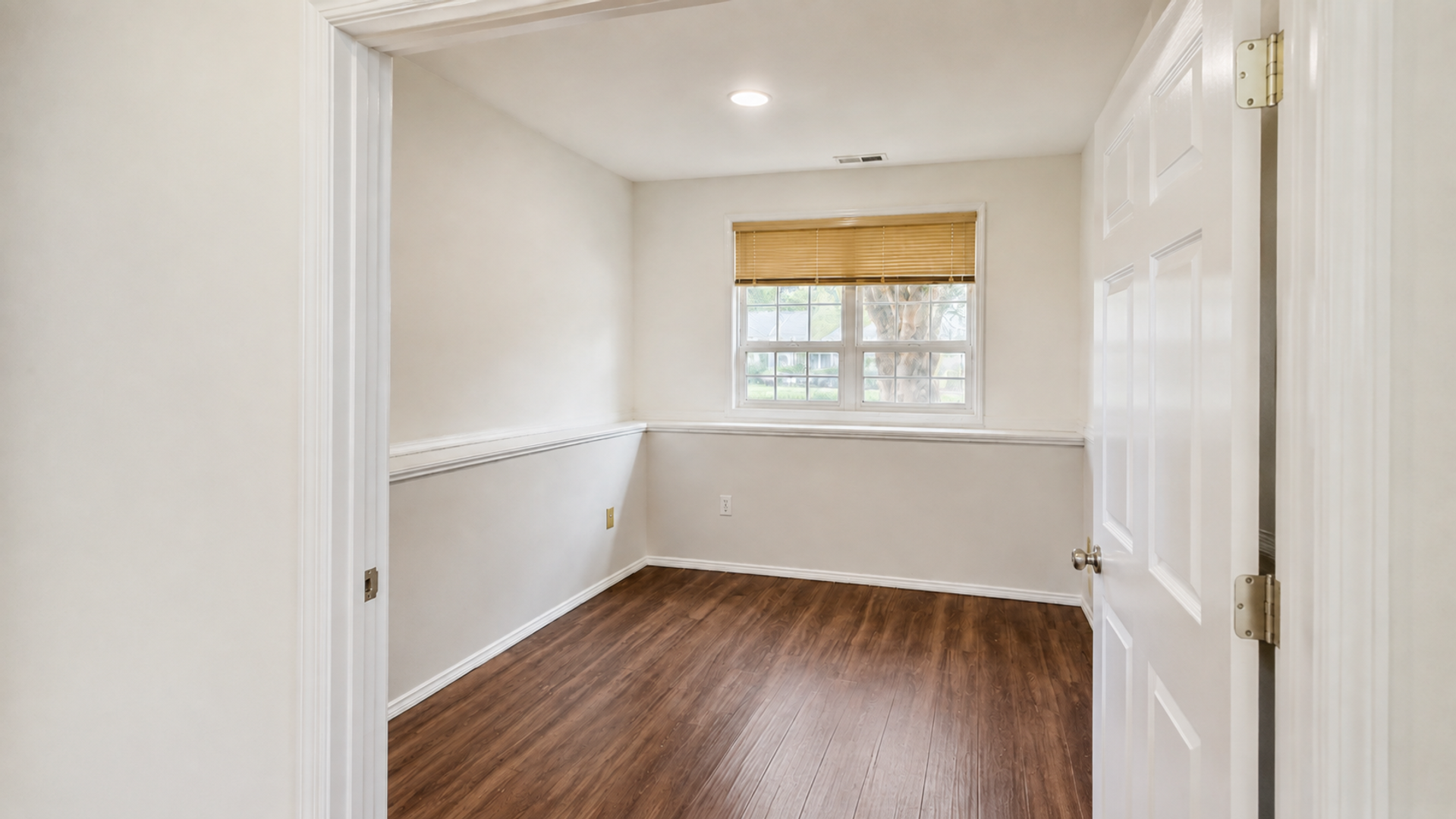 Sammamish Lu 11 of 12