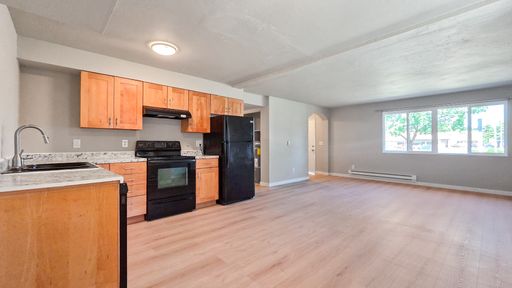 Updated 2 Bed 1 Bath in Fairwood Near Safeway – photo 1