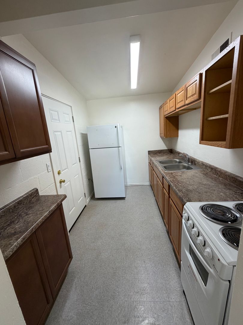 Tucson Apartment: 3240 E. Towner St
