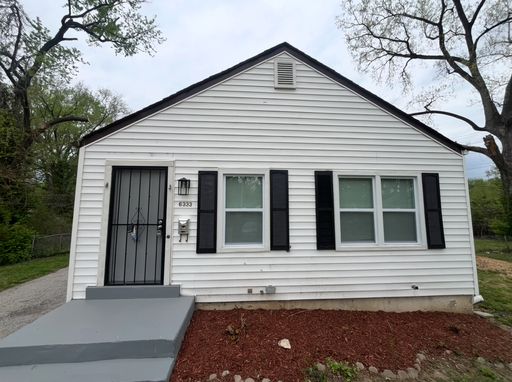 MOVE IN SPECIAL! Charming 3 Bed/2Bath Home Available in Berkeley, MO. – photo 1