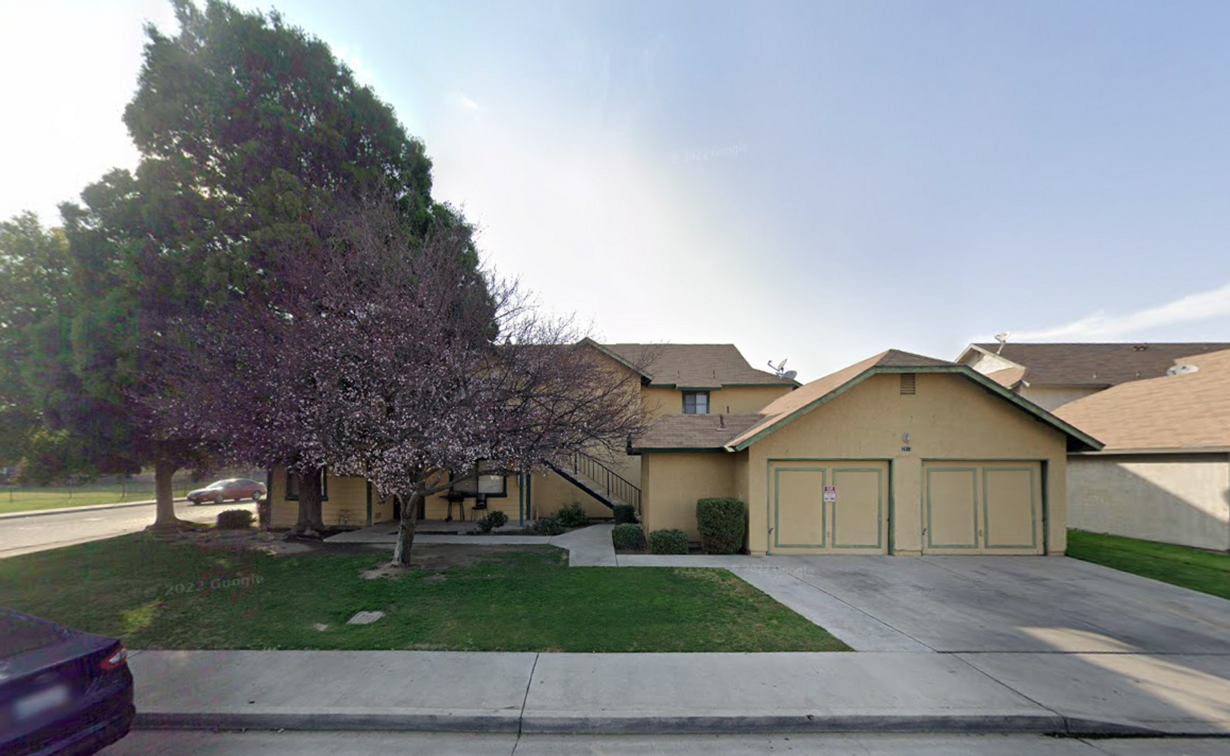 Bakersfield Apartment: 2813 Villalovos Ct