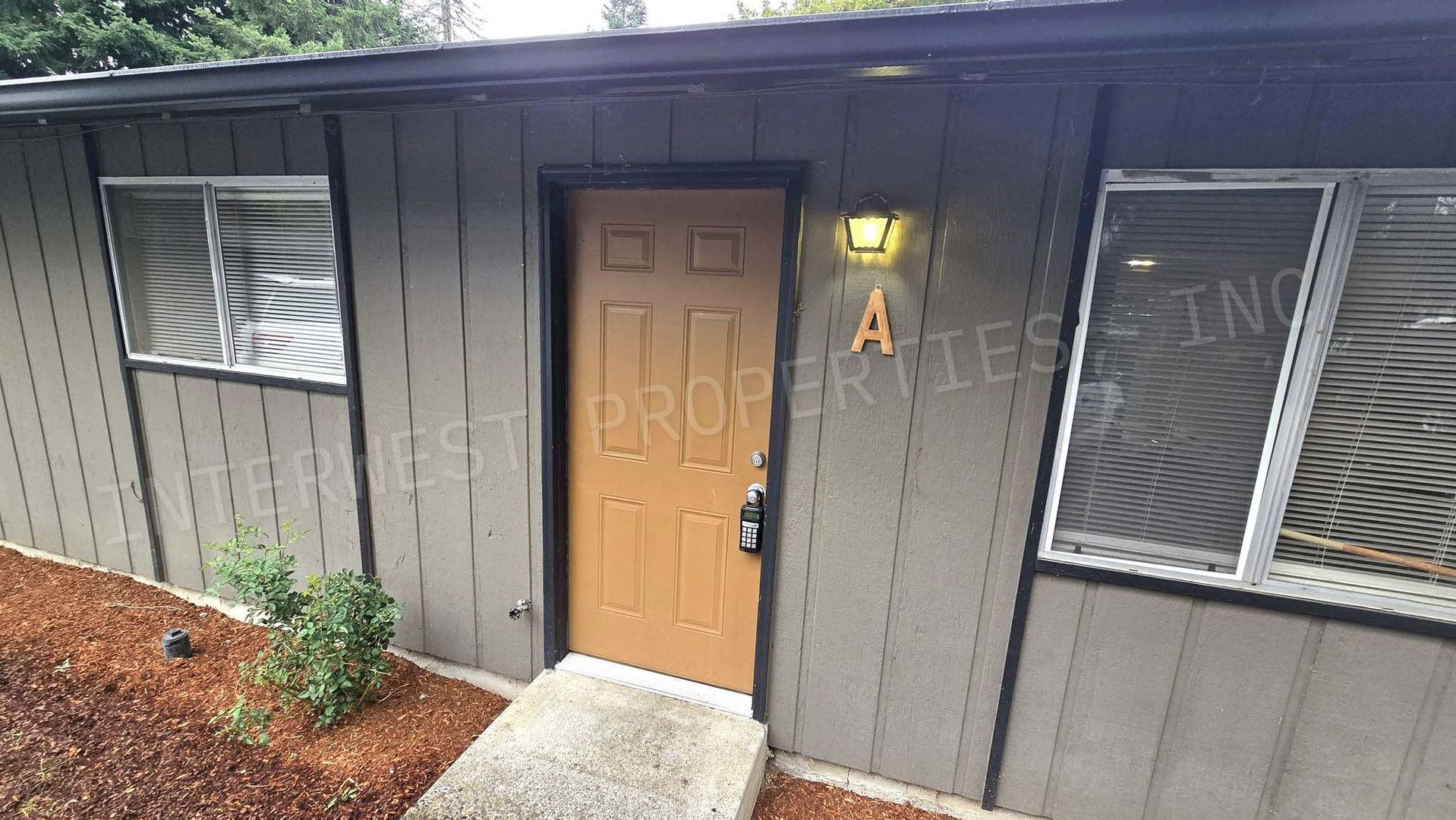 VANCOUVER Apartment: 2618 - 2650 NEALS LANE