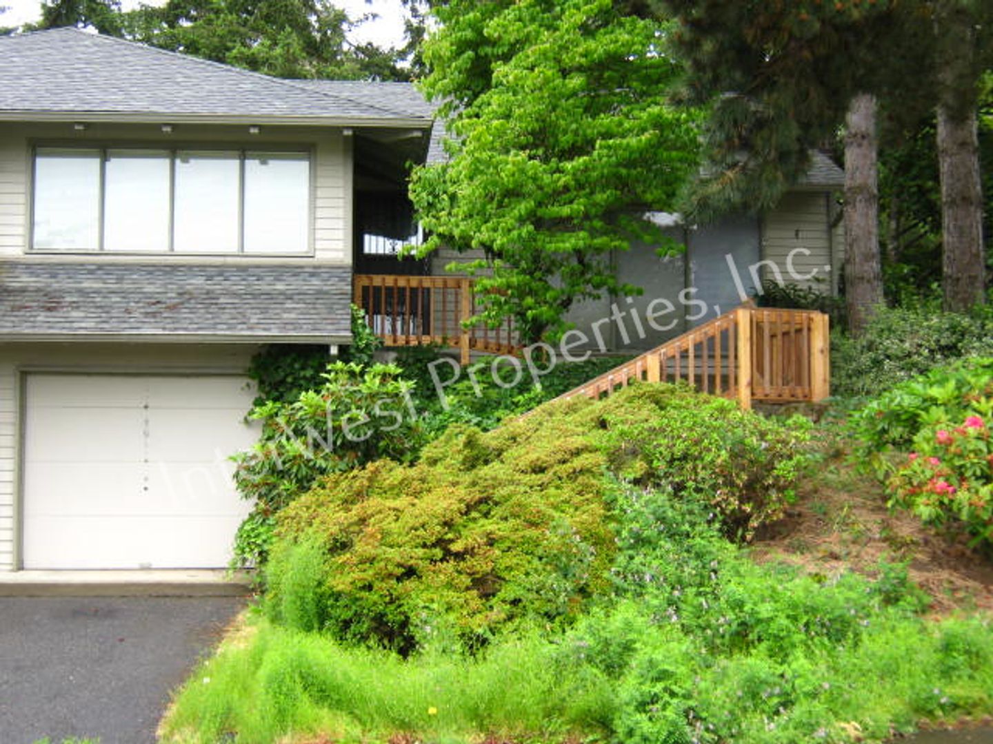 BEAVERTON House: 15290 SW JAYLEE ST