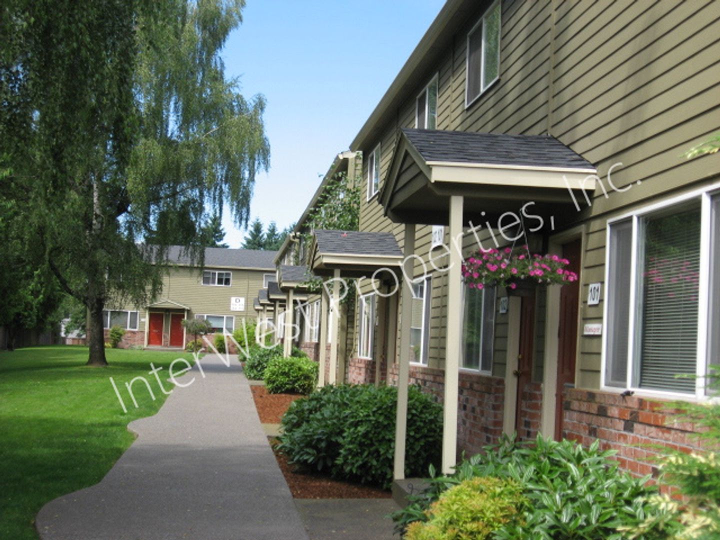 GRESHAM Apartment: CARLIN ROSE APTS