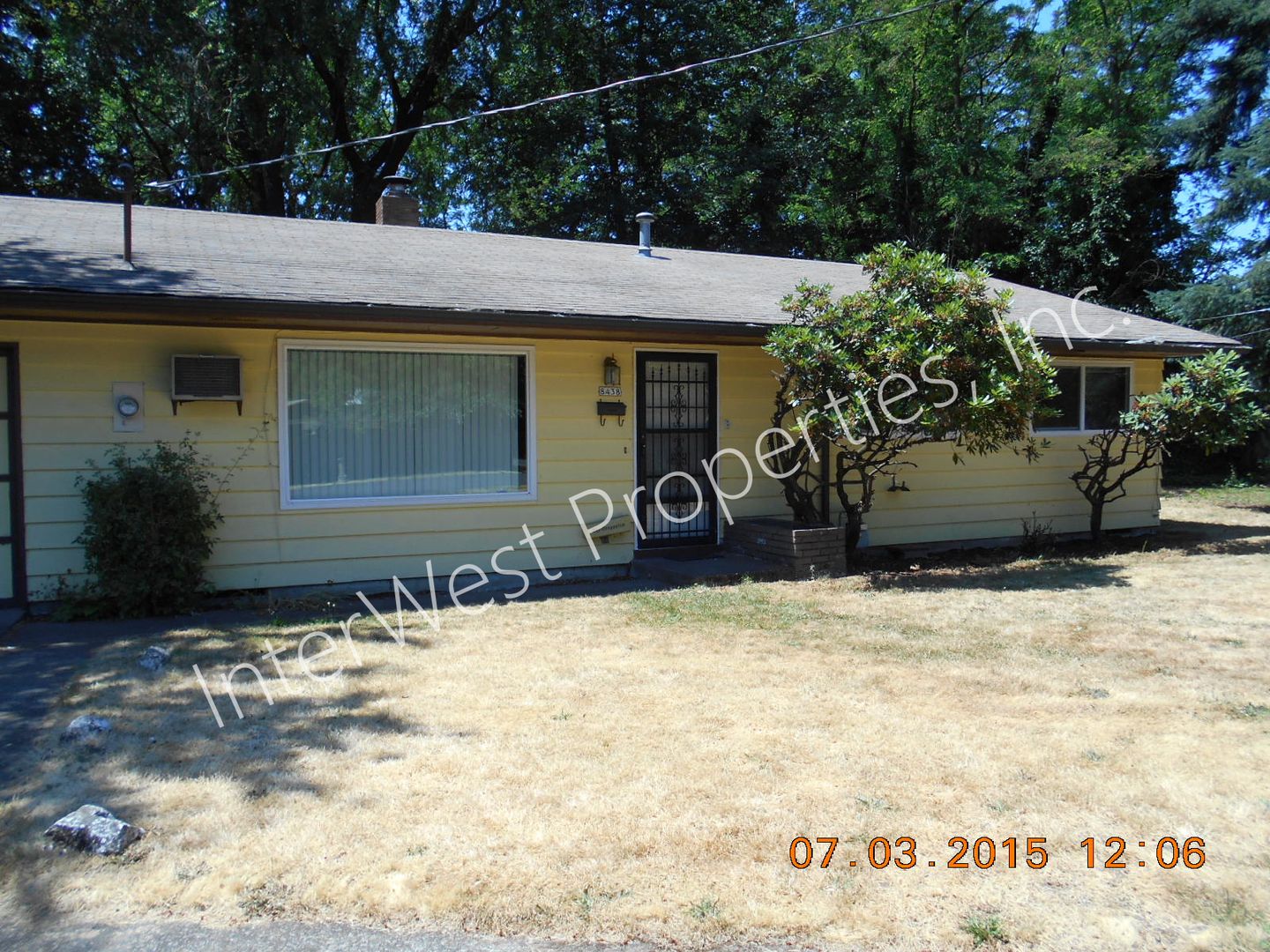 PORTLAND House: 8438 SE MARKET ST.