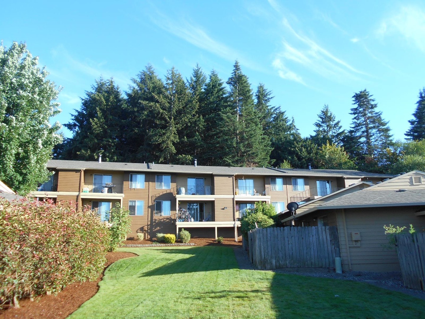 TIGARD Apartment: 14130 SW 105TH AVE