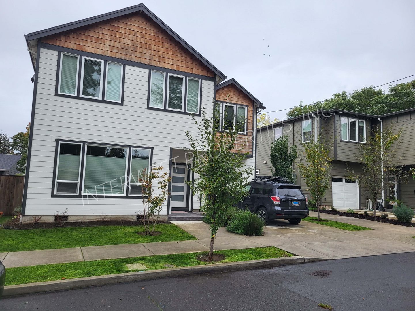 PORTLAND House: 7114 NE 8TH AVE, UNIT A