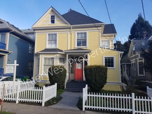 SRO-Studio Located off NW 23rd Ave. & Hoyt at The Anthony Apartments – photo 1