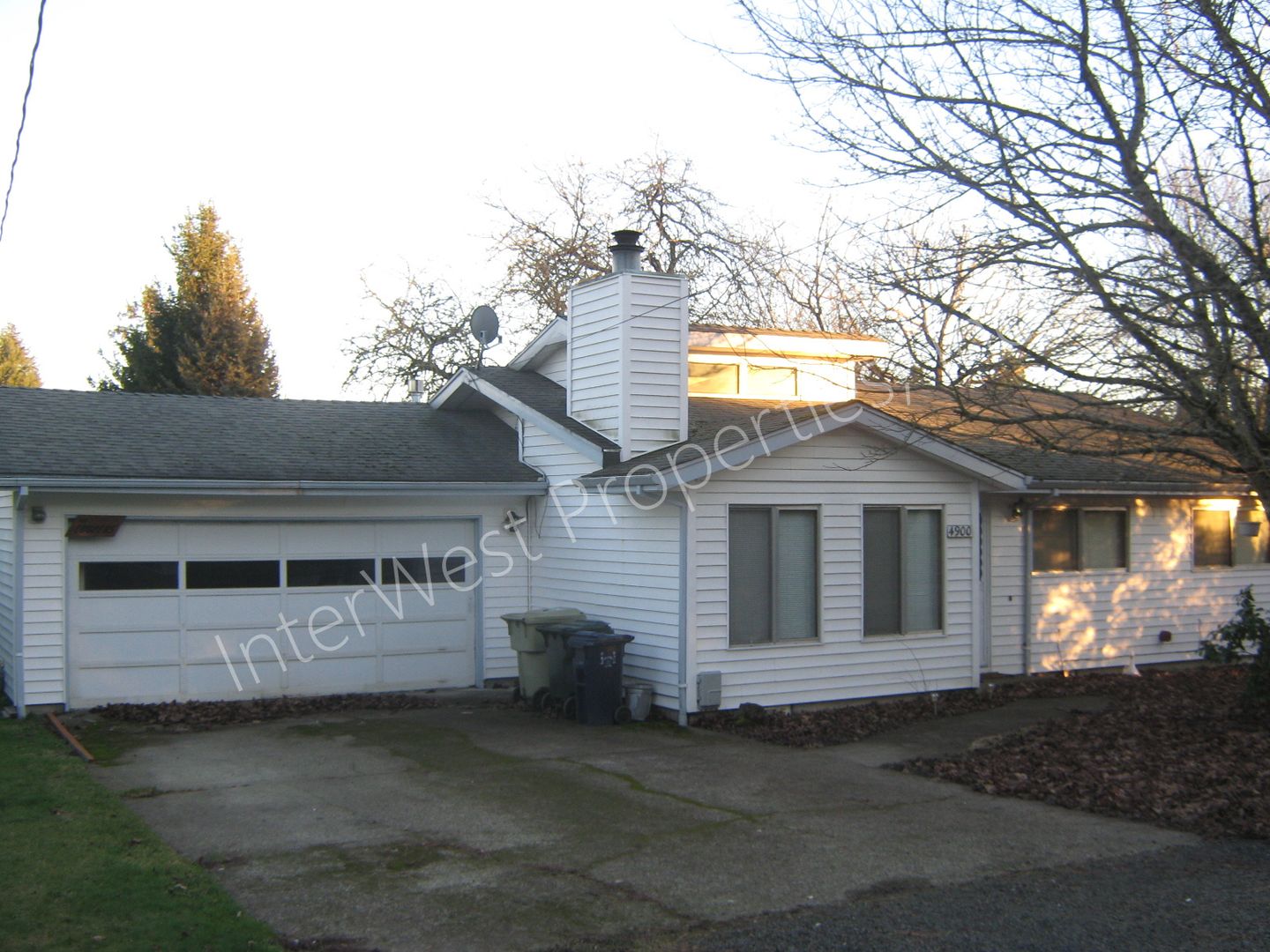 BEAVERTON House: 4900 SW 165TH AVE