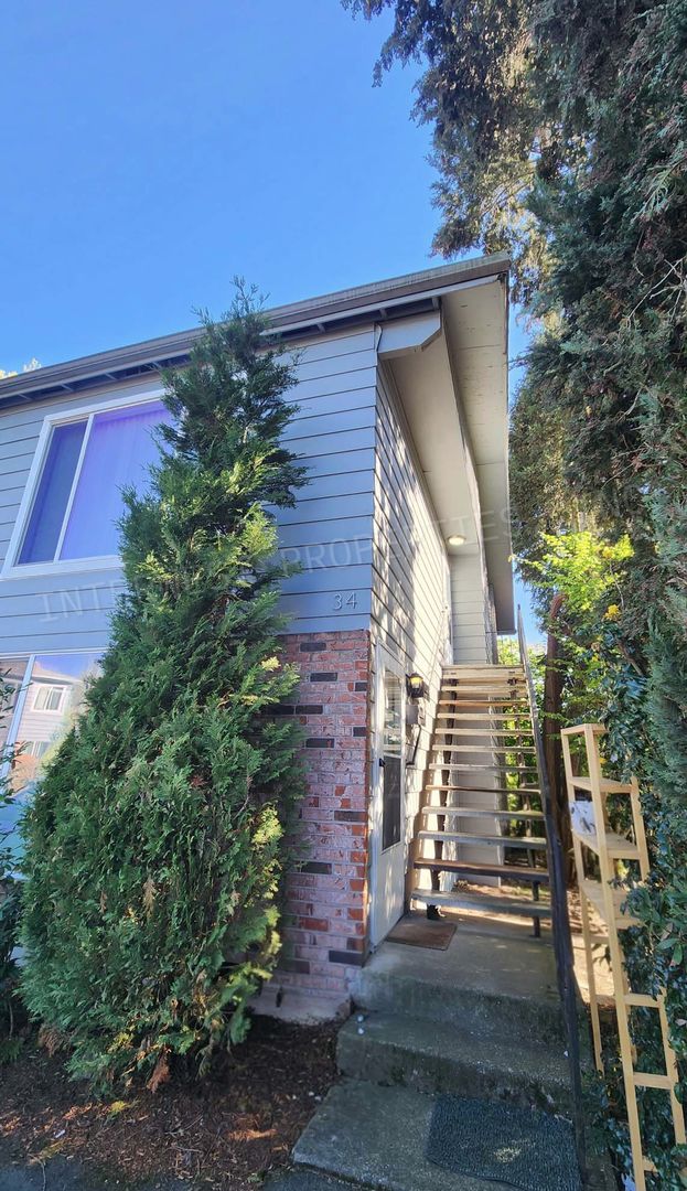 PORTLAND Apartment: TERRA TABOR APTS