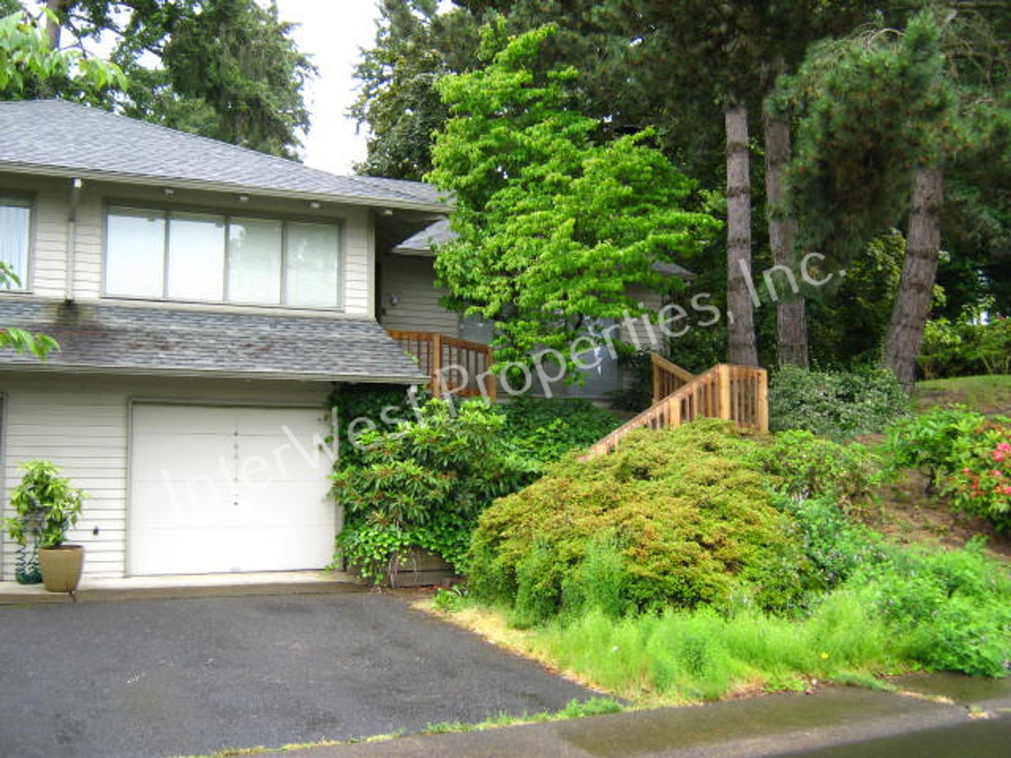 BEAVERTON House: 15290 SW JAYLEE ST