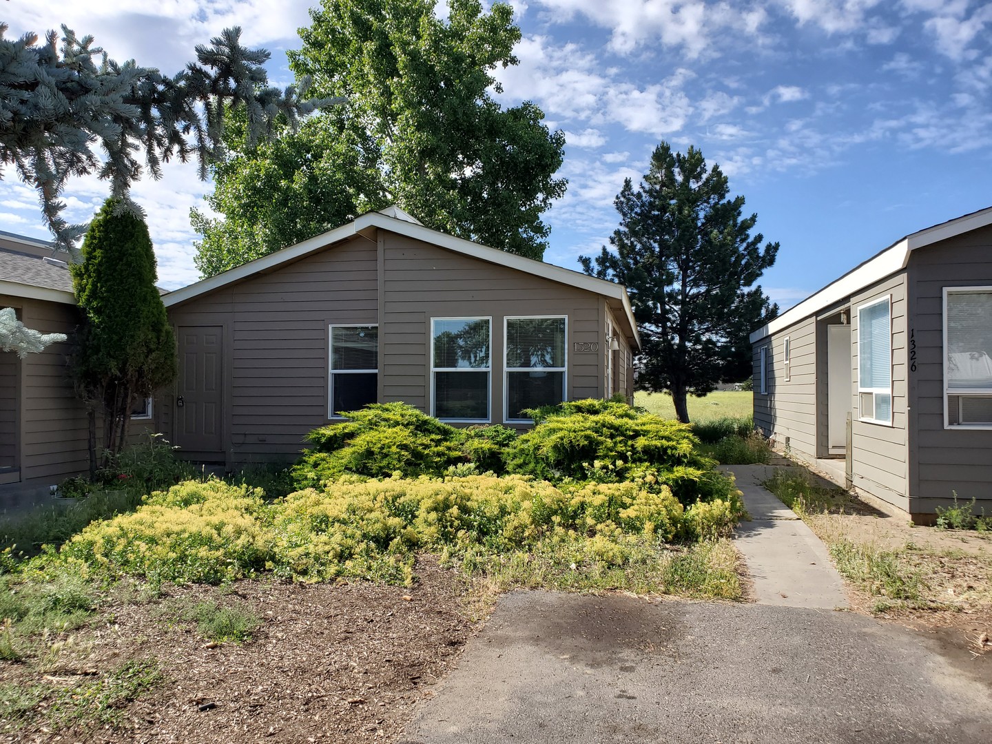 Redmond Townhome: 1320 SW Obsidian Ave