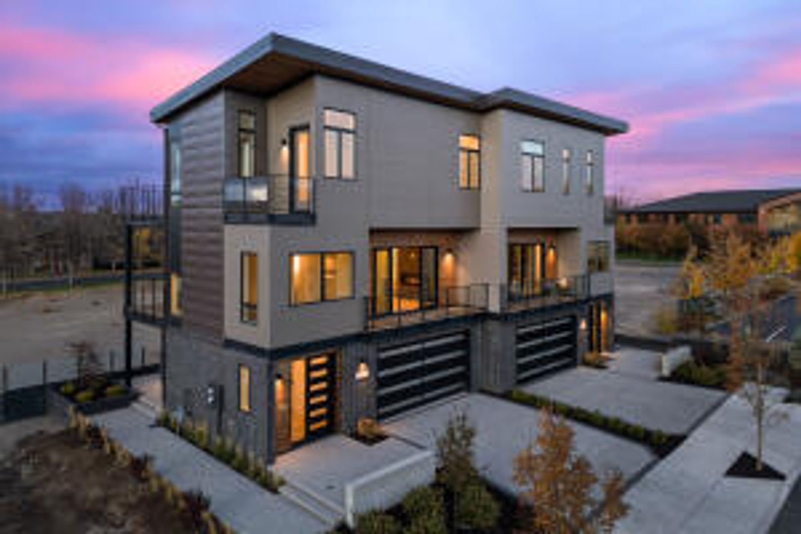 Bend House: 211 SW Log Ct