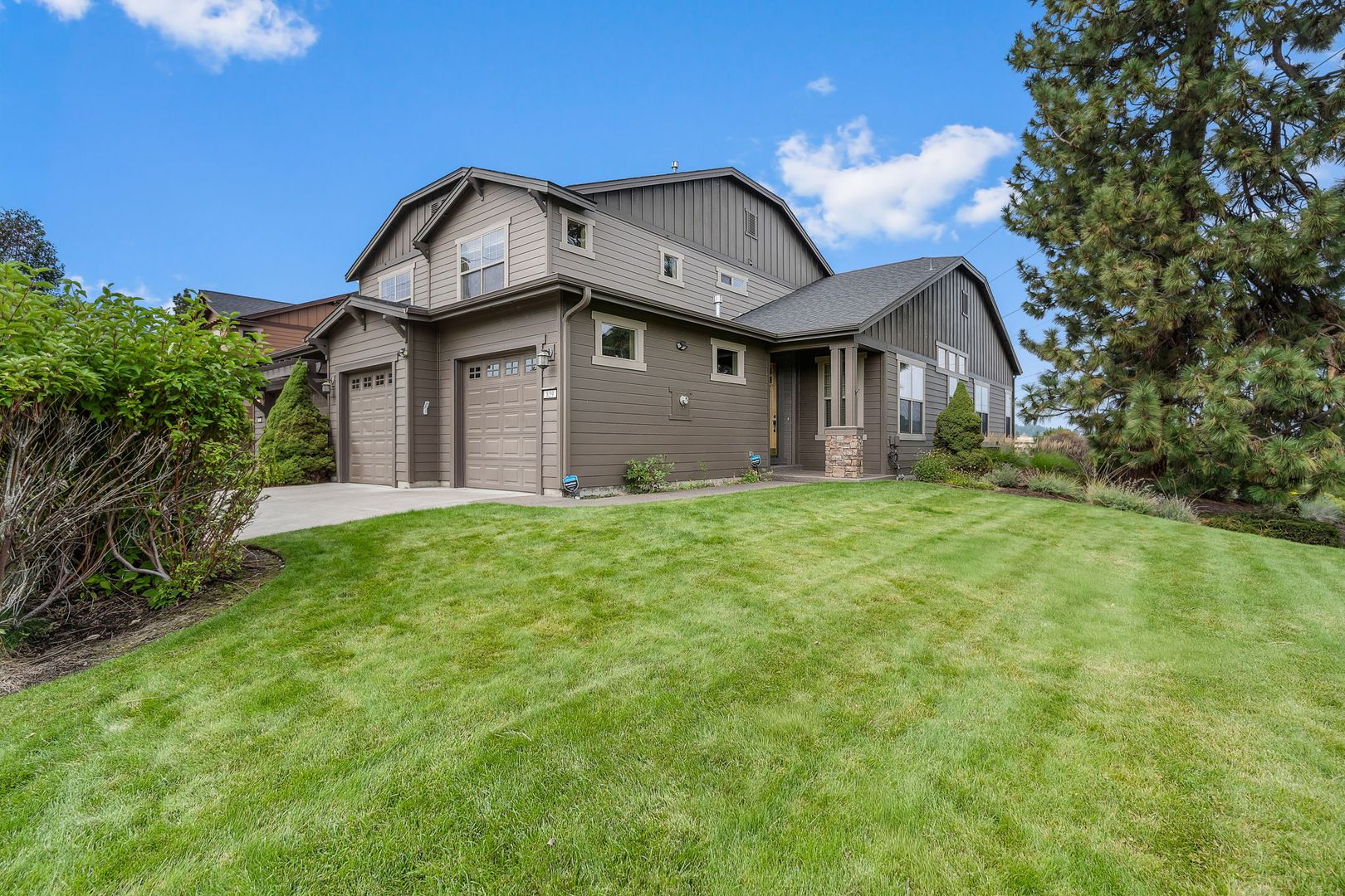 Bend Townhome: 859 SW Blakely Road