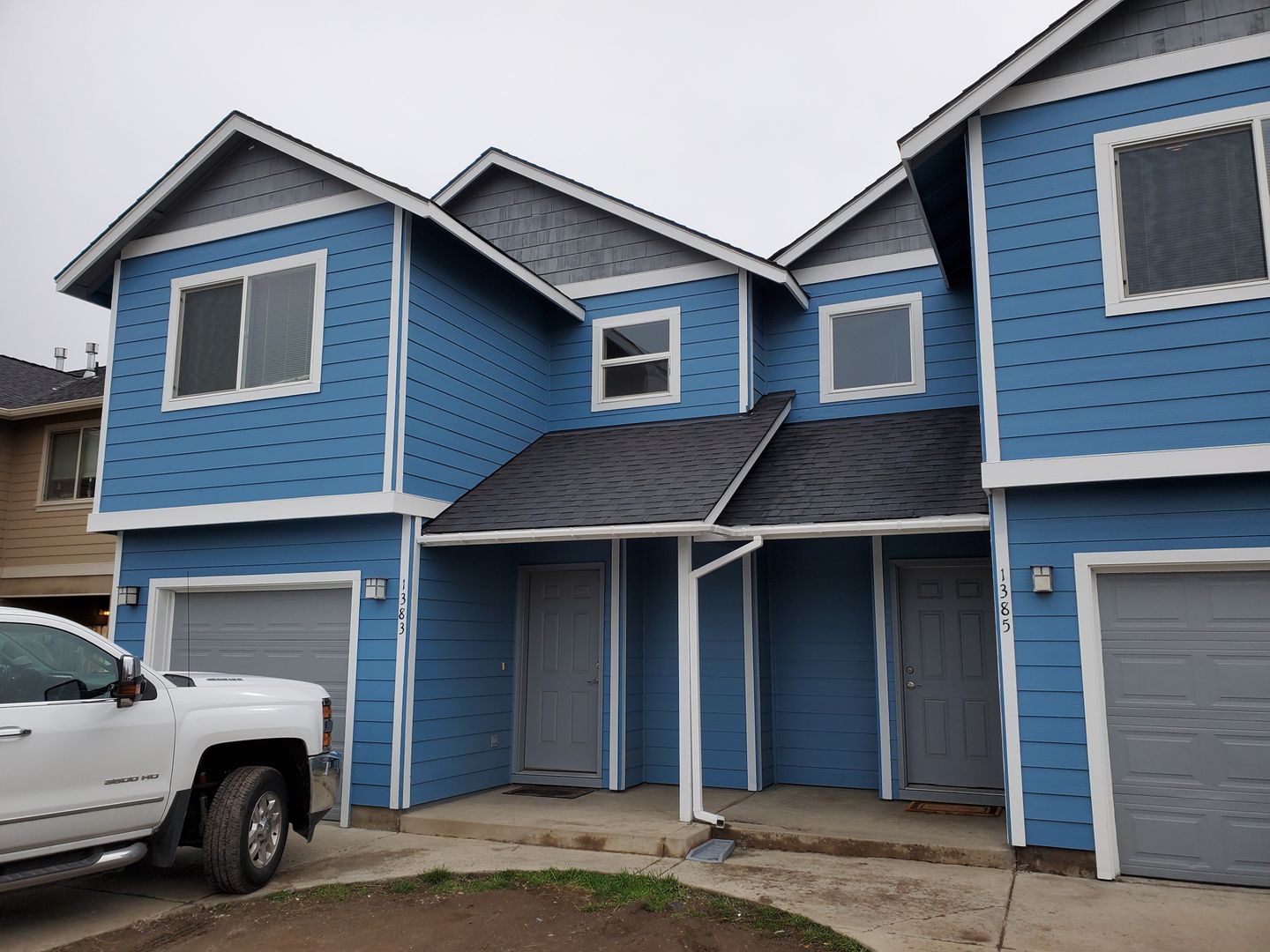 Redmond Apartment: 1383 SW 27th Street