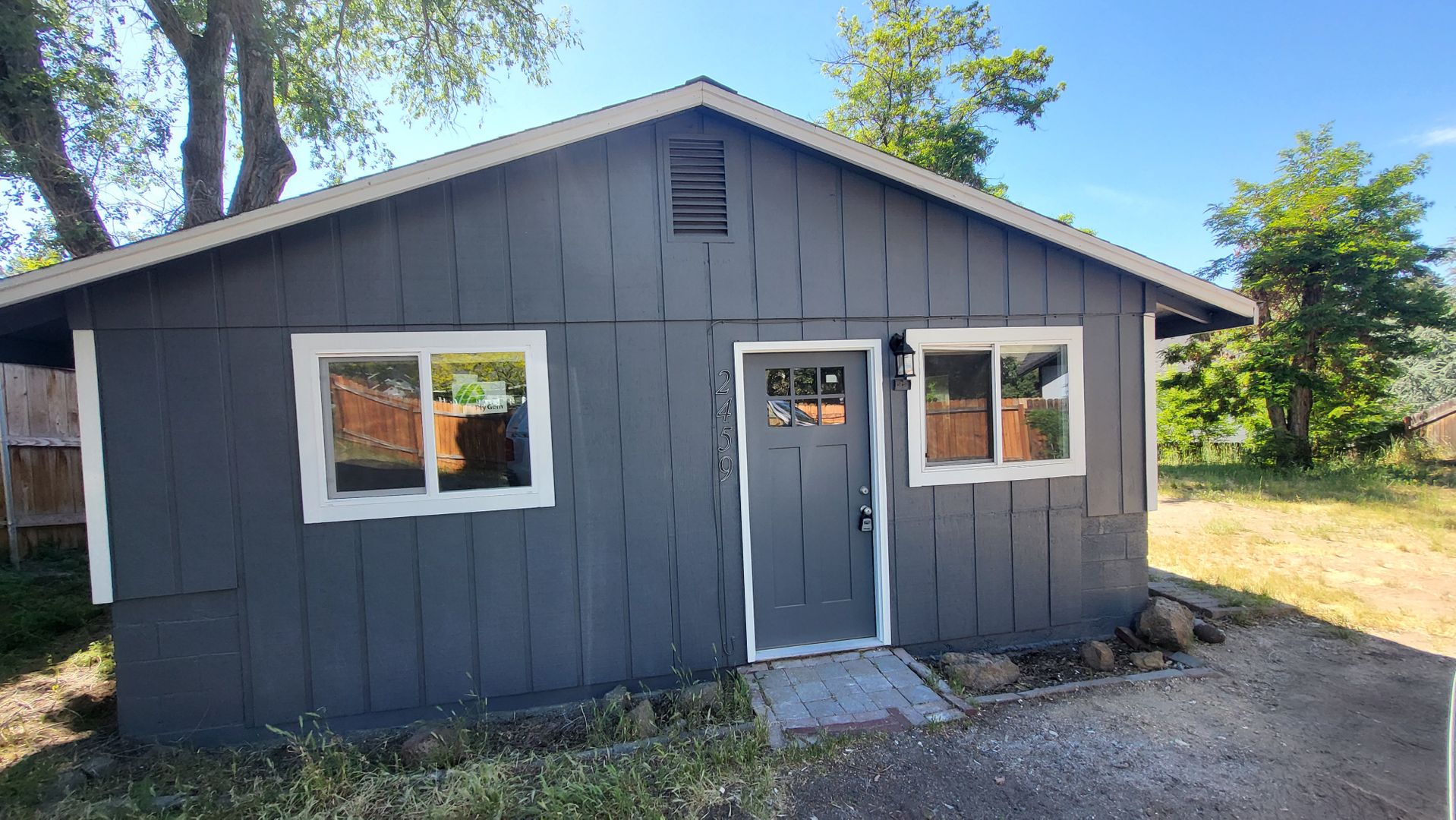 Bend House: 2459 NE Burks Ct