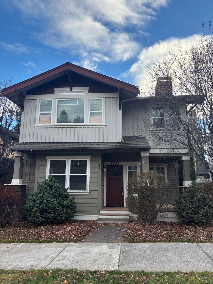 Bend House: 2451 NW High Lakes Loop